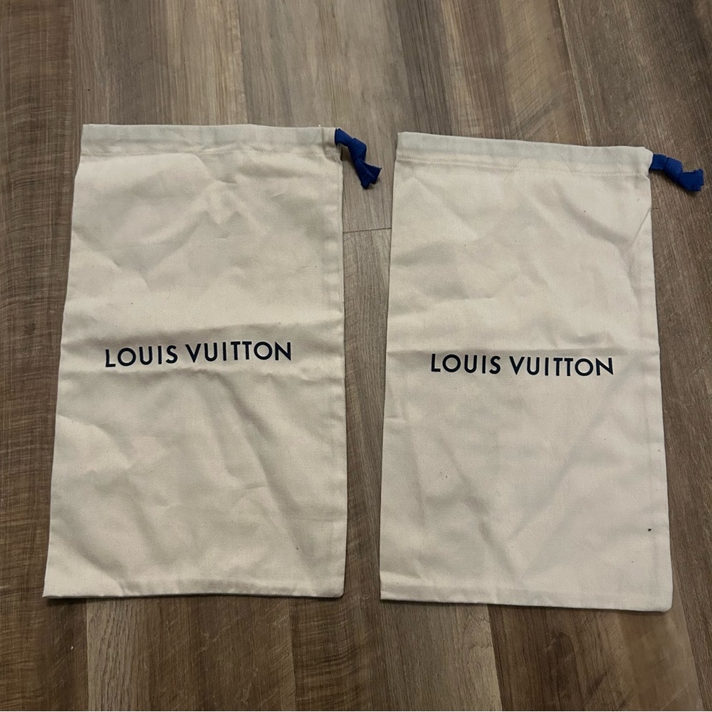 Louis Vuitton Cream Dust Bag with Black Logo